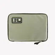 Compact Portable Tech Bag for Cable Storage (1pc)